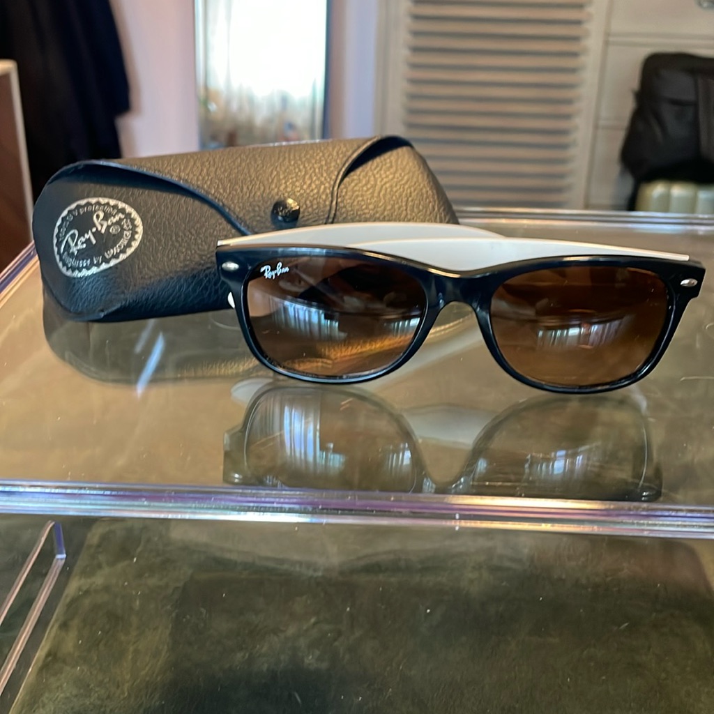 Rayban Customer Women’s Black And Tan Sunglasses With Case